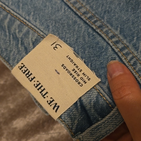 Free People NWT Crossroads Mid Rise Slim Straight Jeans Size 31 - Picture 10 of 16